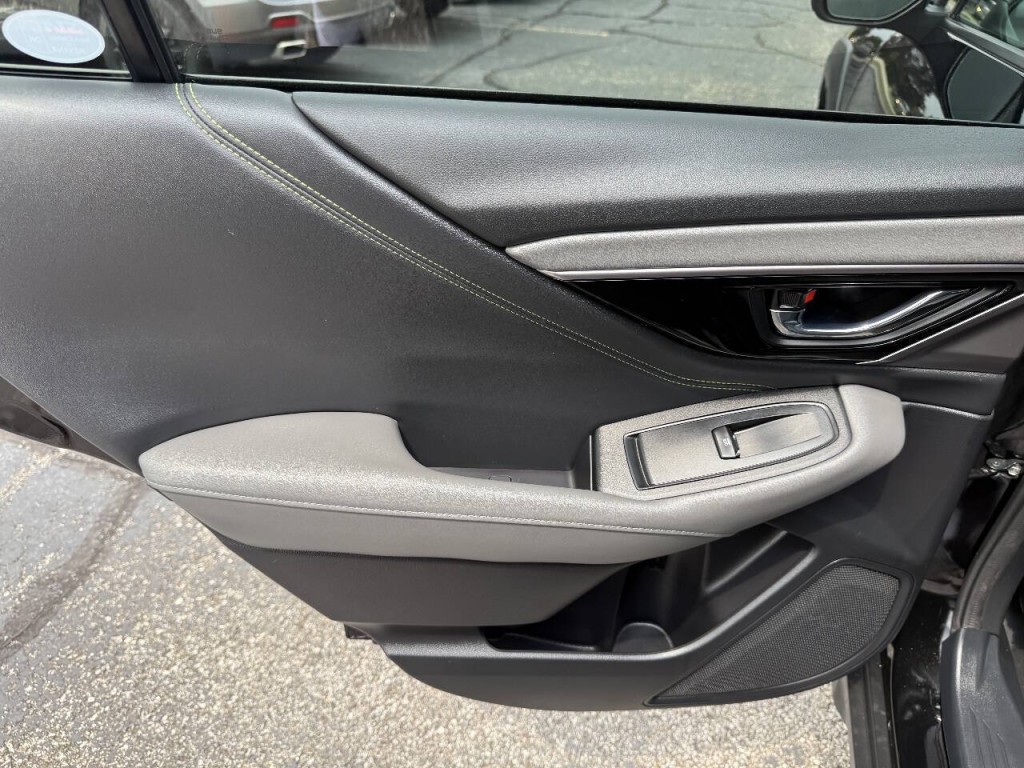 2025 Subaru Outback Image 17