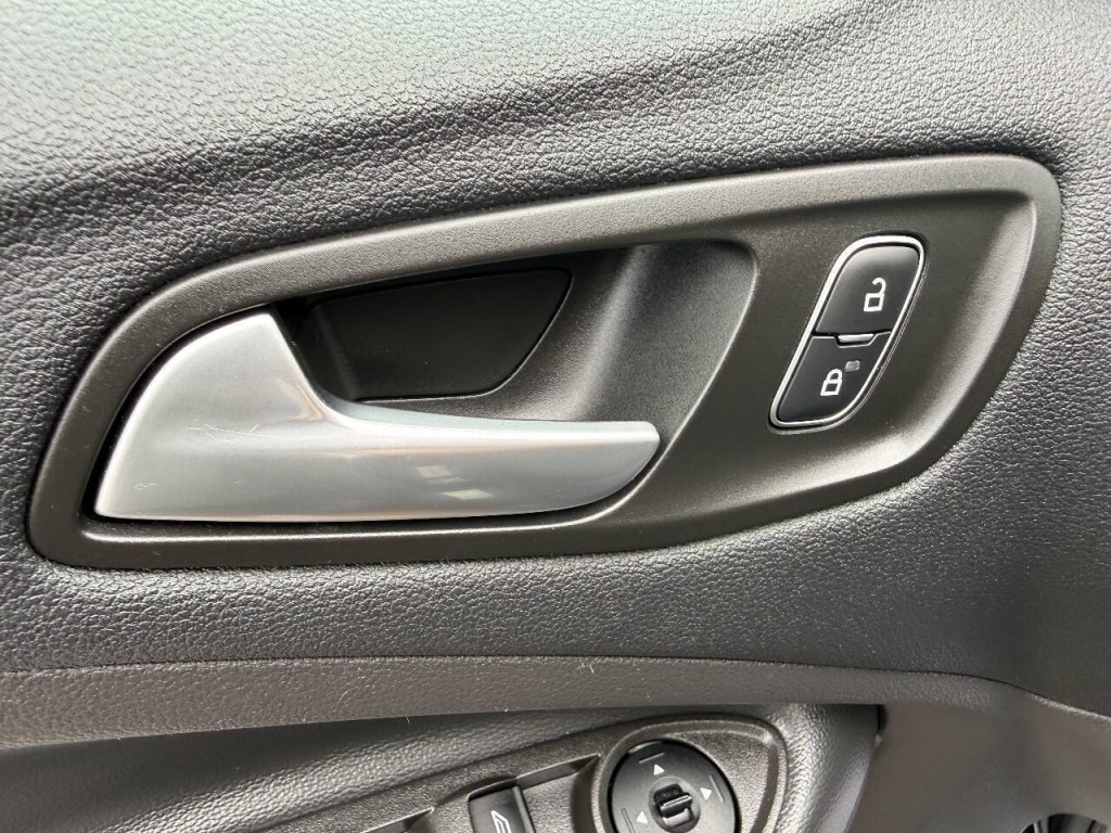 2018 Ford Escape Image 13