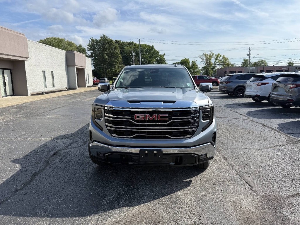 2025 GMC Sierra 1500 Image 2