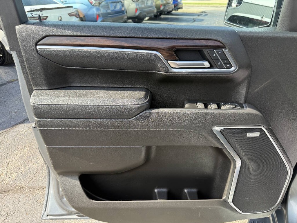 2025 GMC Sierra 1500 Image 13