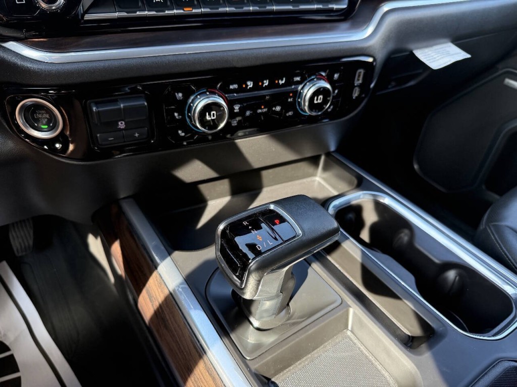 2025 GMC Sierra 1500 Image 42