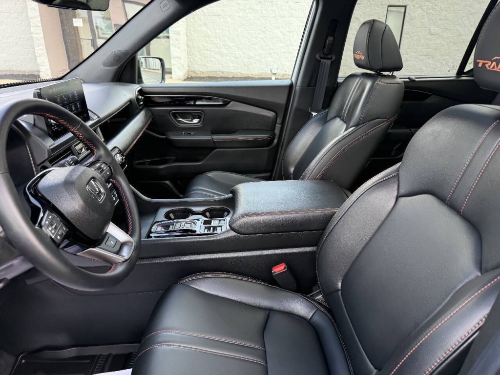 2025 Honda Pilot Image 17