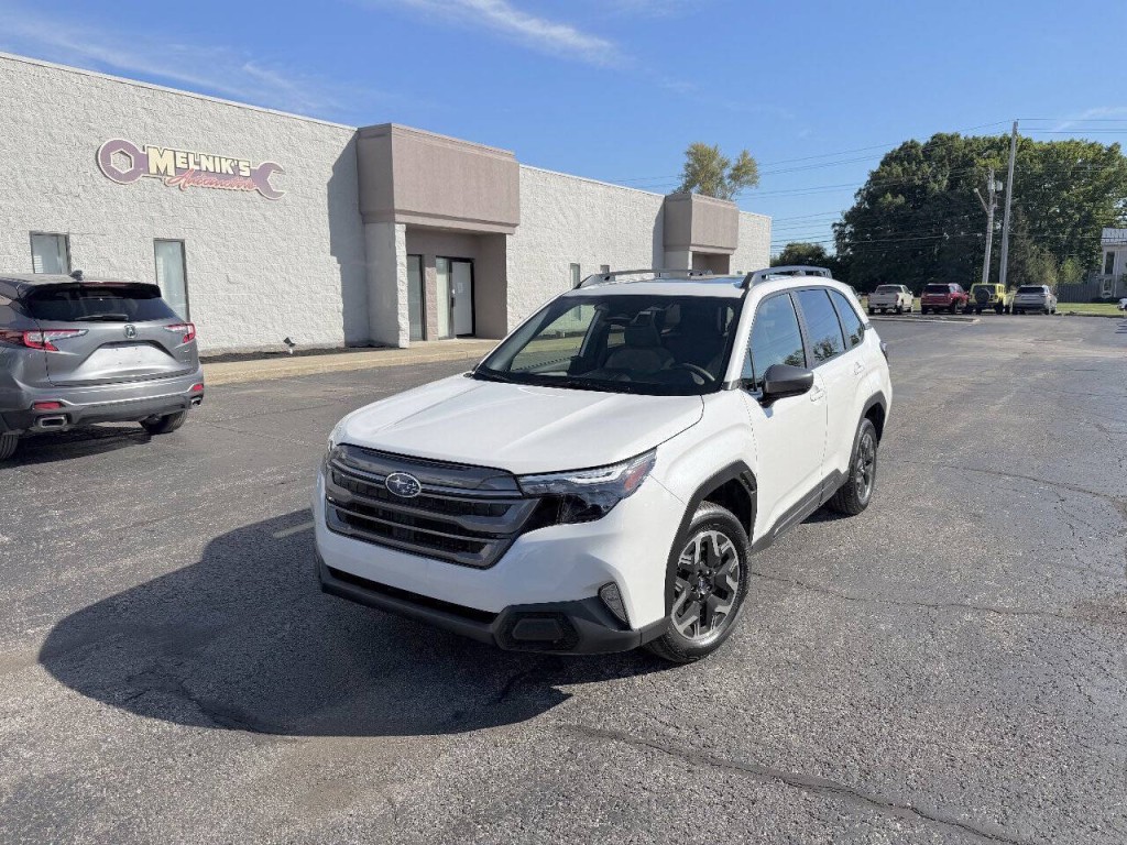 2025 Subaru Forester Image 1