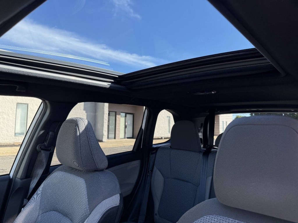 2025 Subaru Forester Image 17