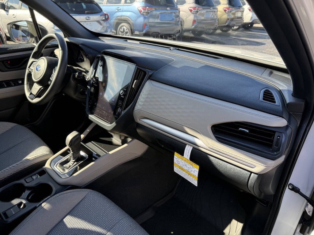 2025 Subaru Forester Image 27