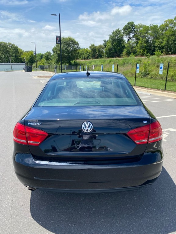 2013 Volkswagen Passat Image 5