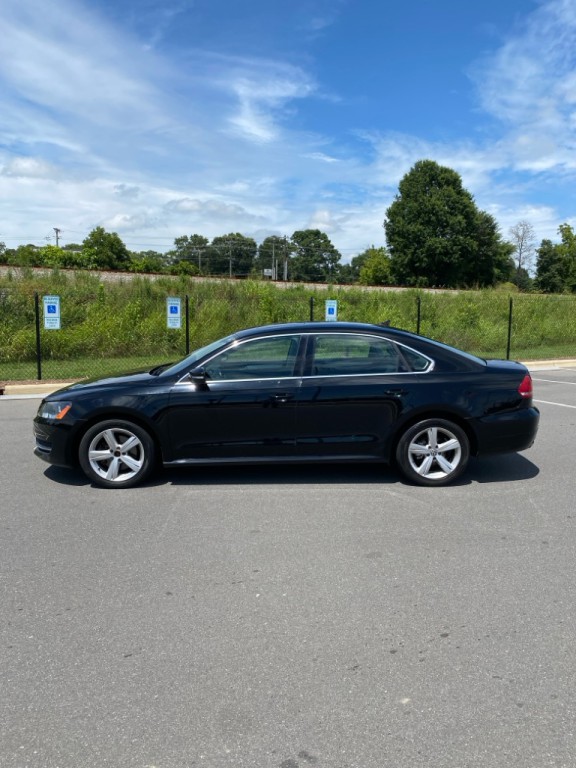 2013 Volkswagen Passat Image 8