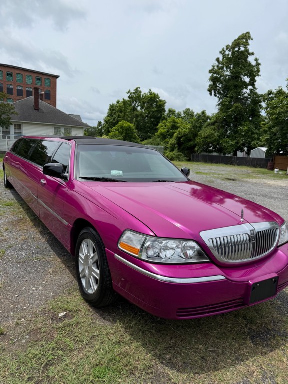 2011 Lincoln Town Car Image 7