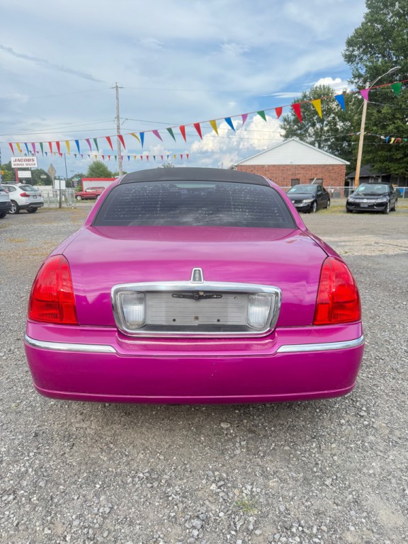 2011 Lincoln Town Car Image 18