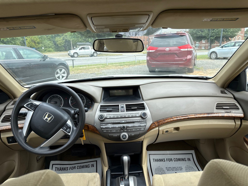 2008 Honda Accord Image 11