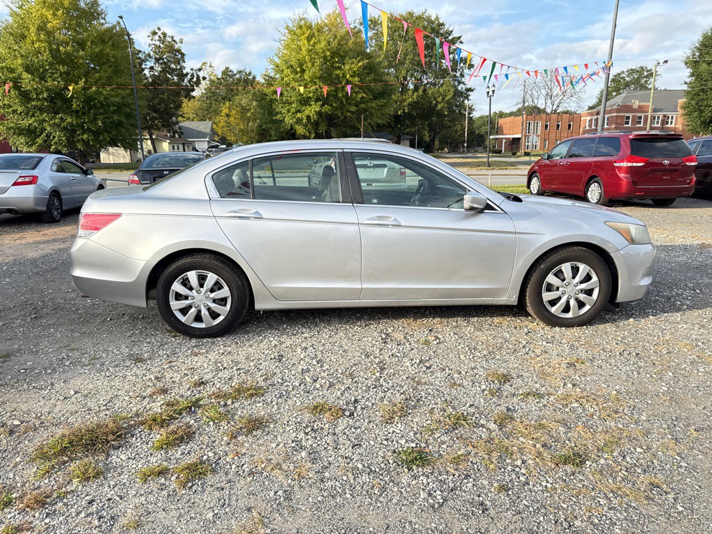 2010 Honda Accord Image 8