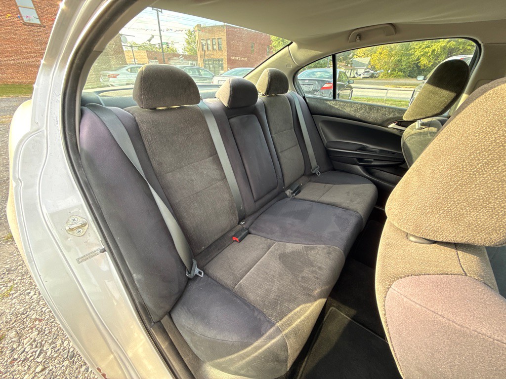 2010 Honda Accord Image 12