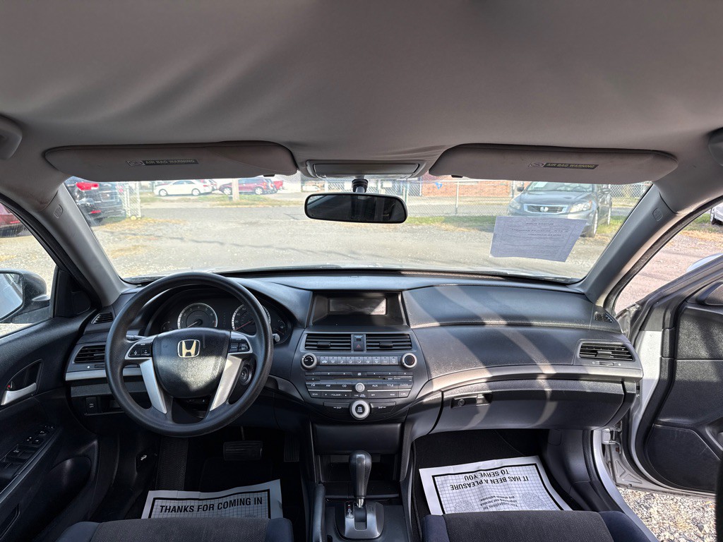 2010 Honda Accord Image 13