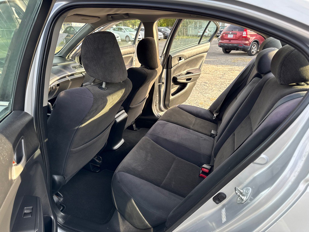 2010 Honda Accord Image 16