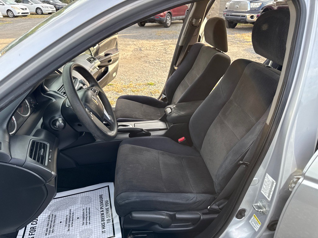 2010 Honda Accord Image 17