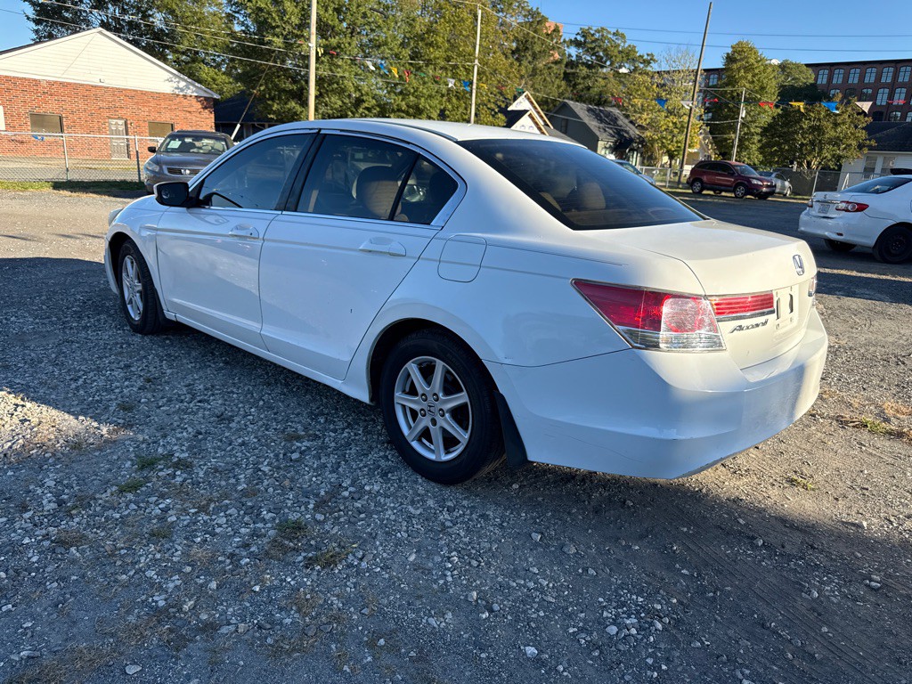 2011 Honda Accord Image 5