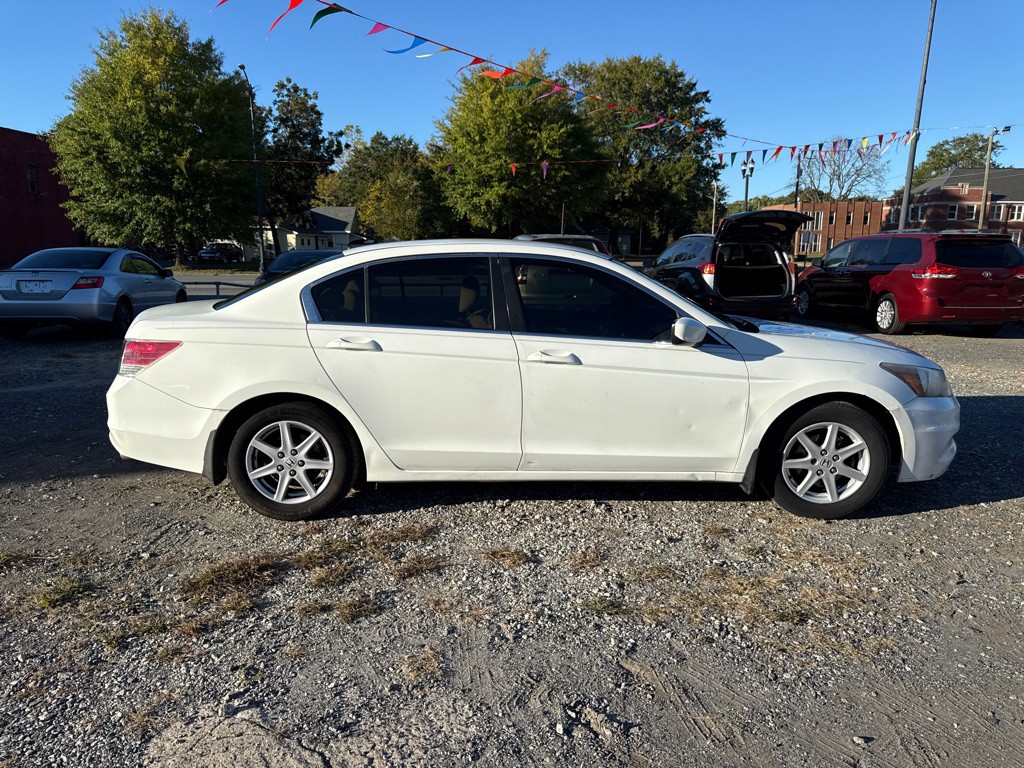 2011 Honda Accord Image 8