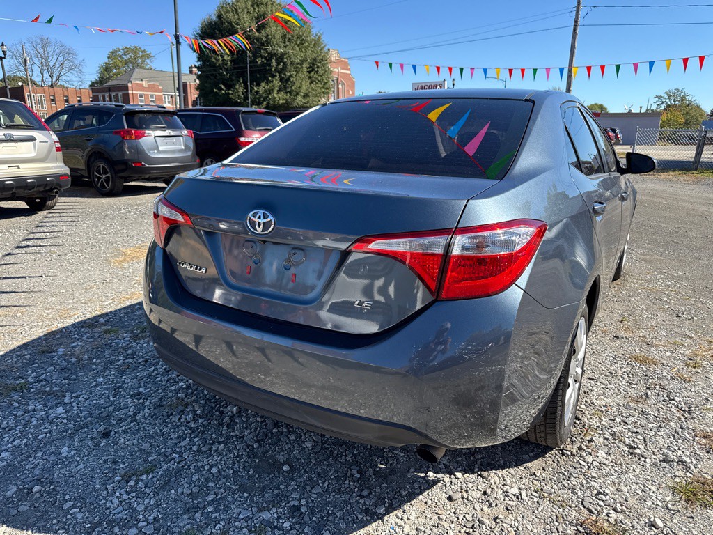 2015 Toyota Corolla Image 9