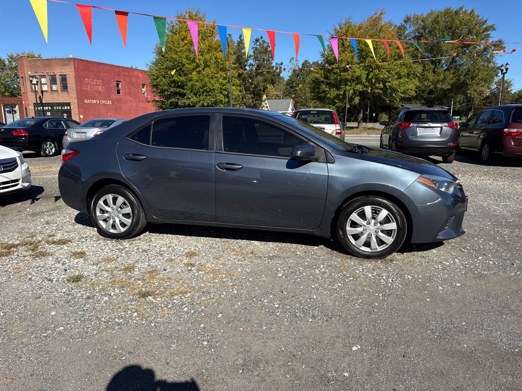2015 Toyota Corolla Image 13
