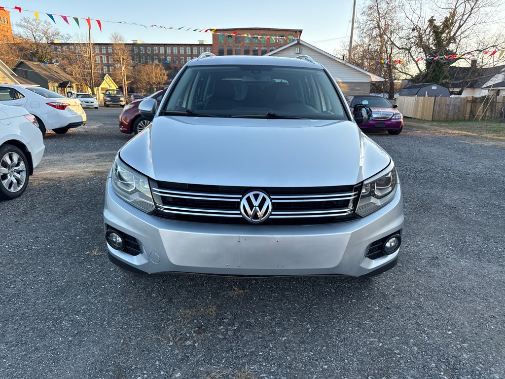 2016 Volkswagen Tiguan Image 2