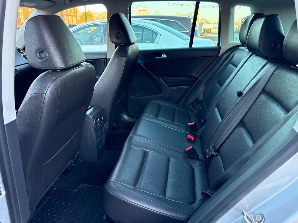 2016 Volkswagen Tiguan Image 9