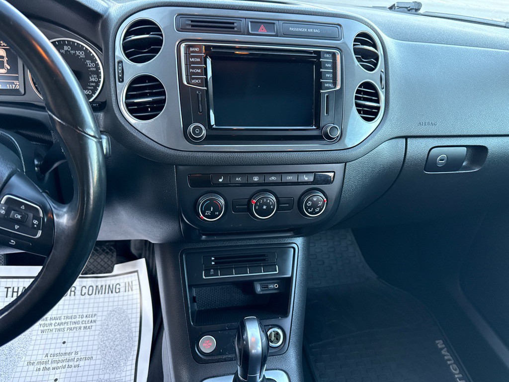 2016 Volkswagen Tiguan Image 14