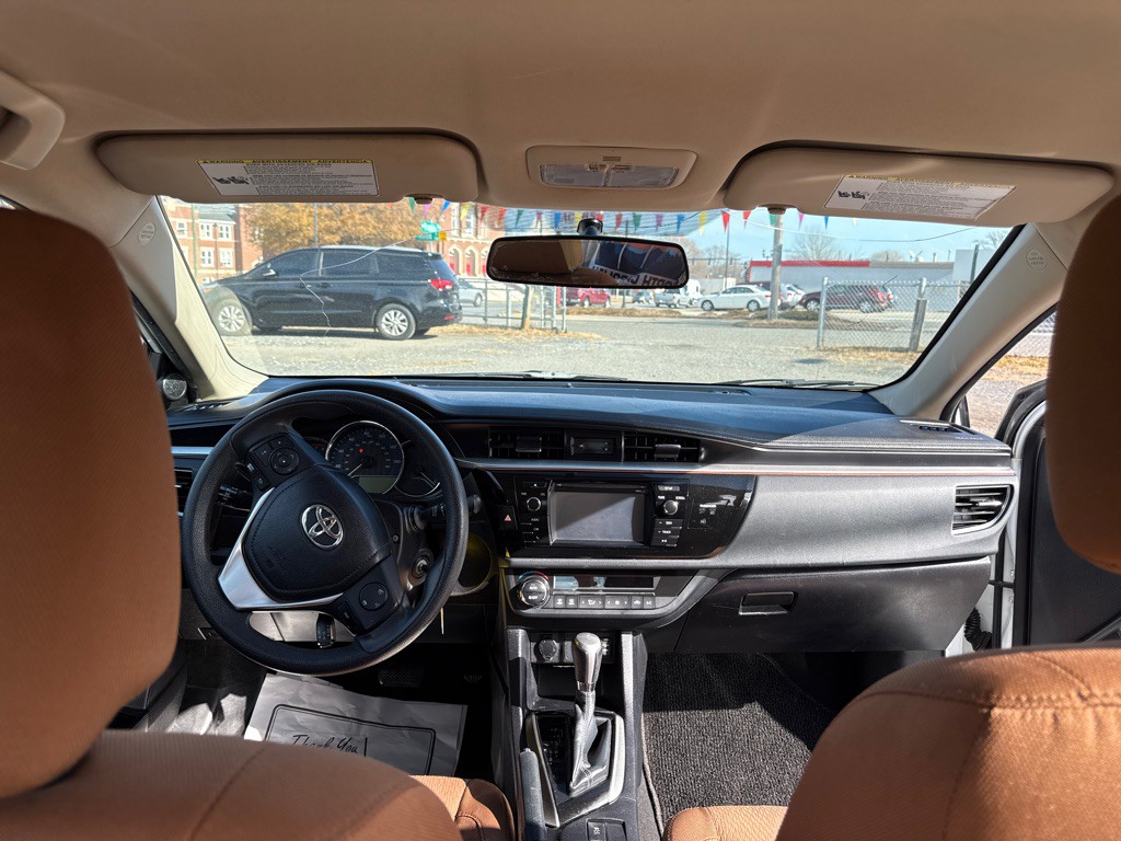 2016 Toyota Corolla Image 13