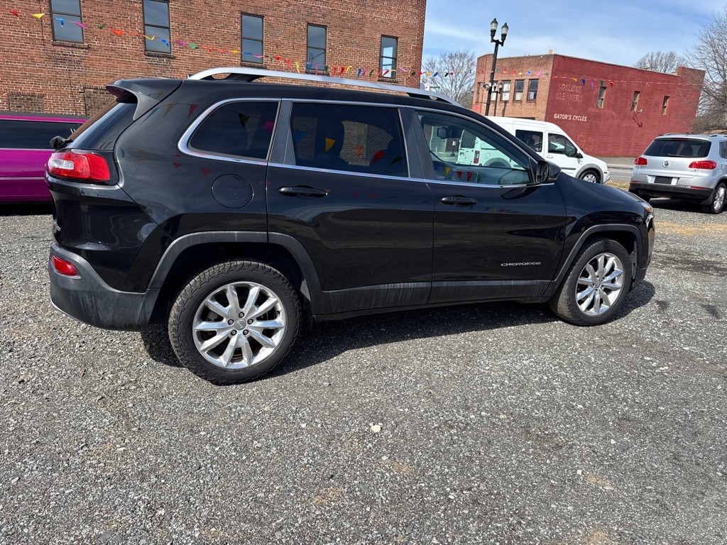 2016 Jeep Cherokee Image 6