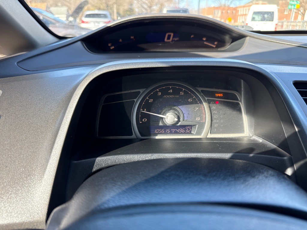 2011 Honda Civic Image 16