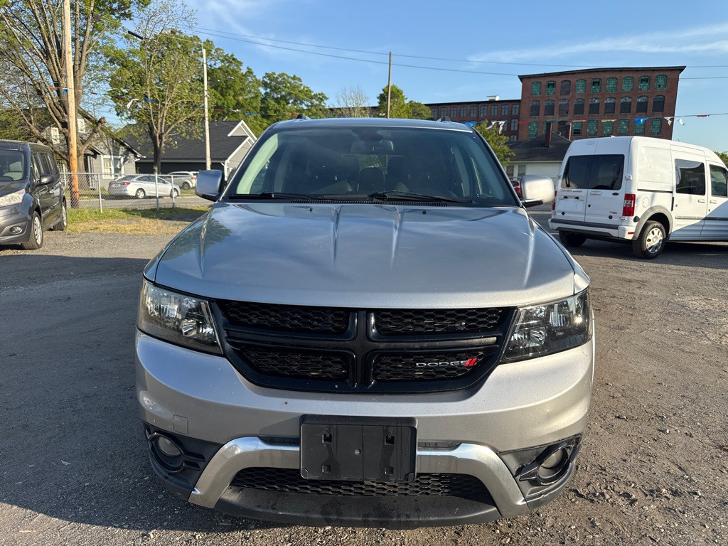 2020 Dodge Journey Image 2