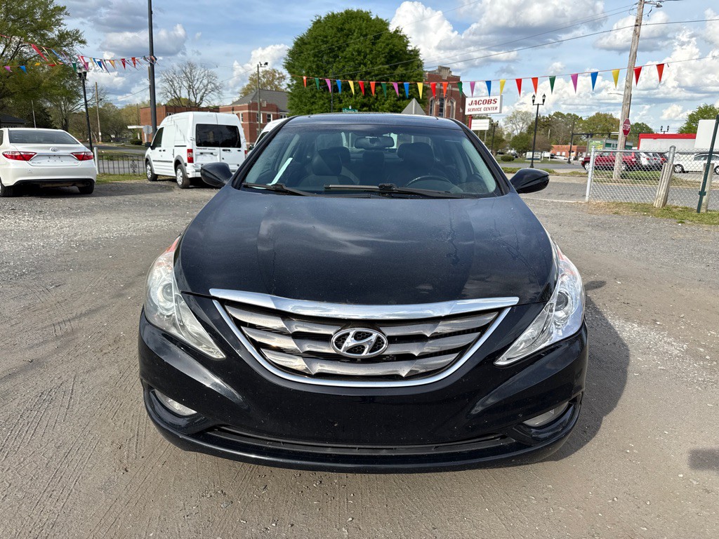 2013 Hyundai Sonata Image 2