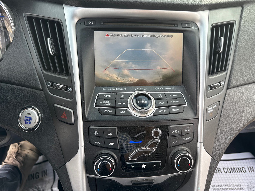2013 Hyundai Sonata Image 19