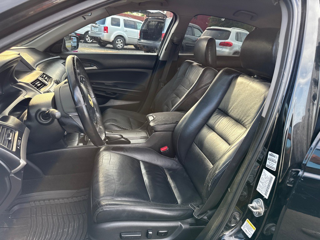 2012 Honda Accord Image 12