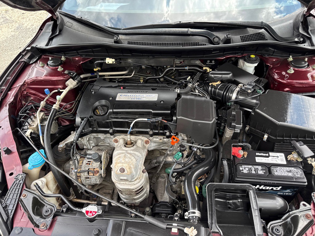 2015 Honda Accord Image 12
