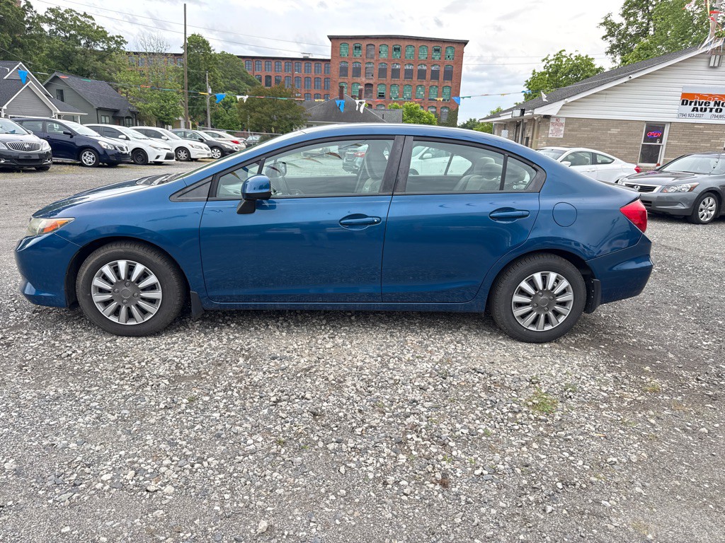 2012 Honda Civic Image 12