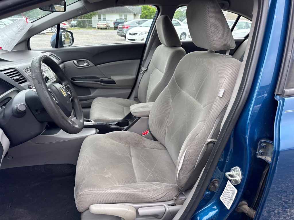 2012 Honda Civic Image 16