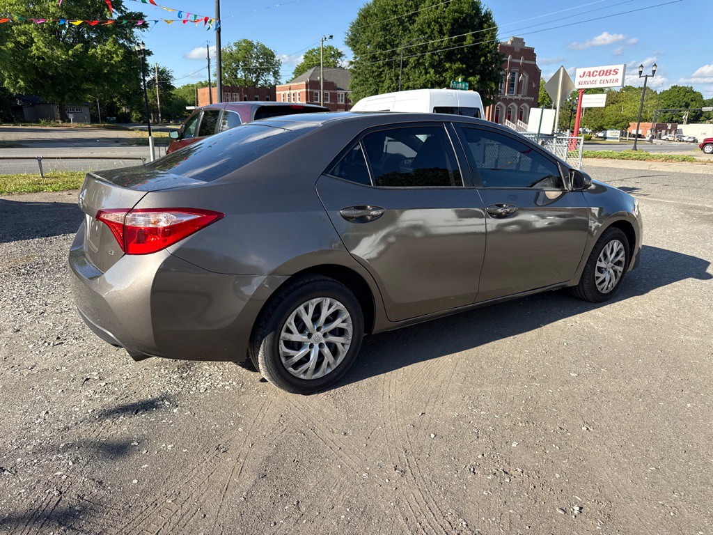 2018 Toyota Corolla Image 6