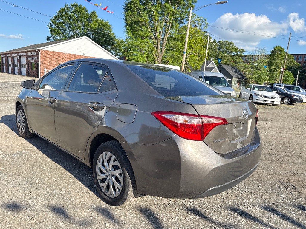 2018 Toyota Corolla Image 8