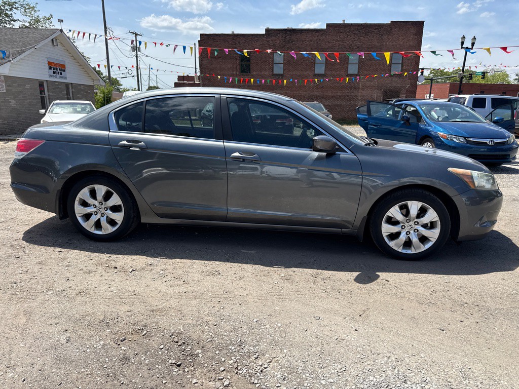 2010 Honda Accord Image 4