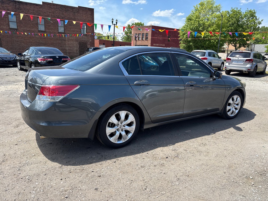 2010 Honda Accord Image 5