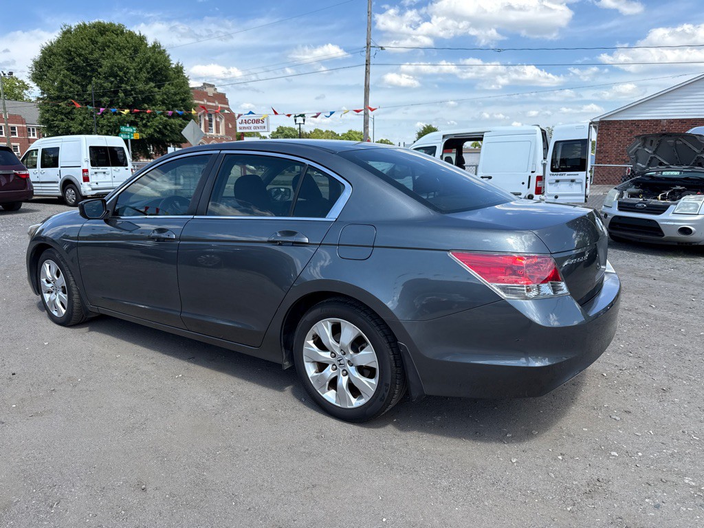 2010 Honda Accord Image 9