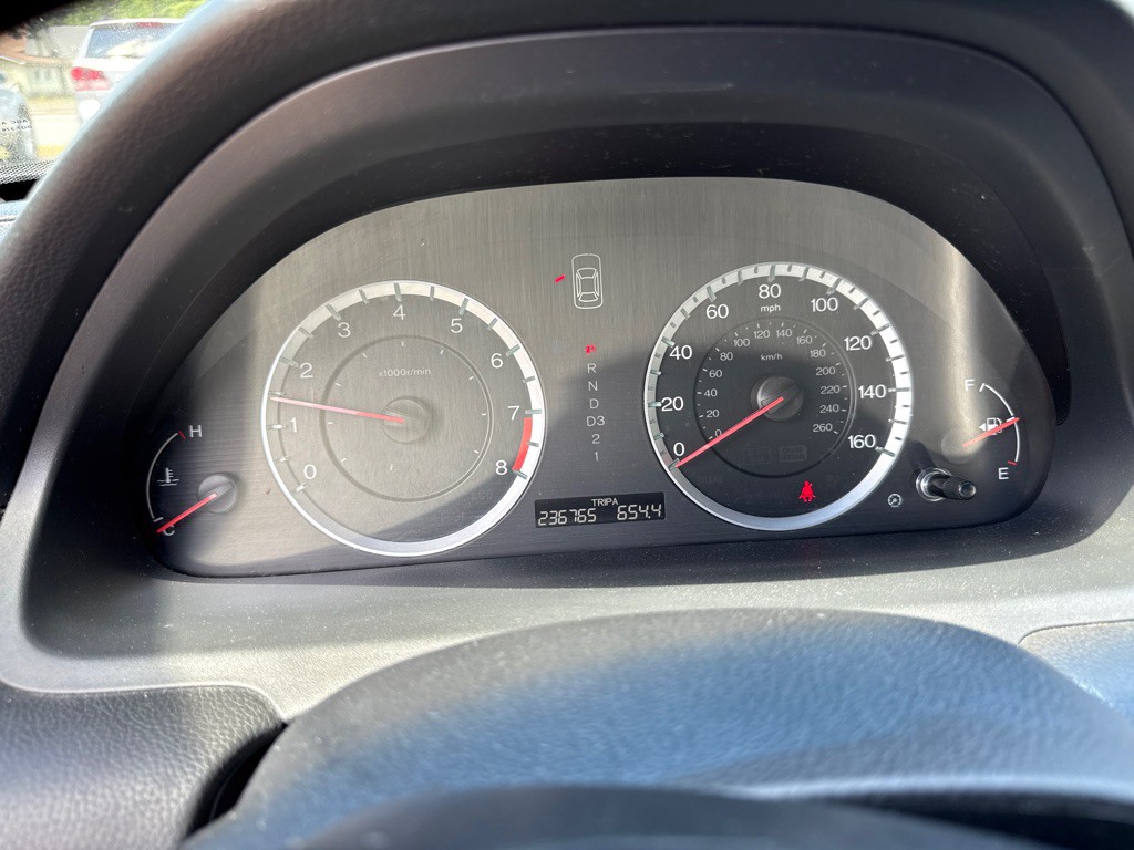 2010 Honda Accord Image 12