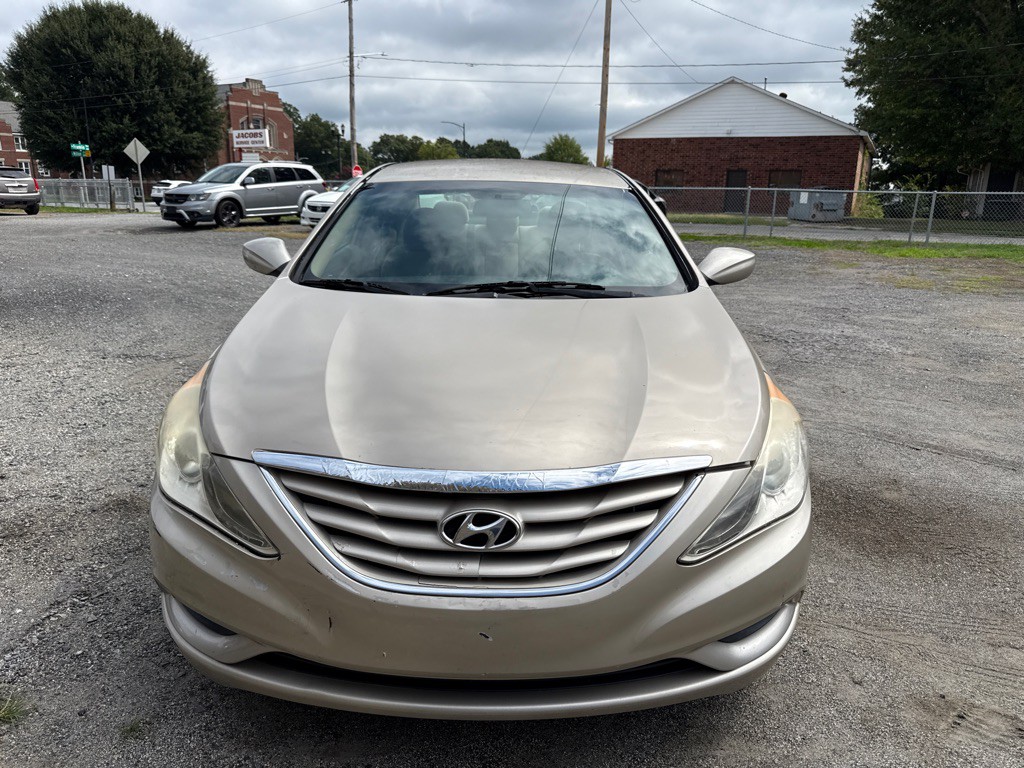2012 Hyundai Sonata Image 2