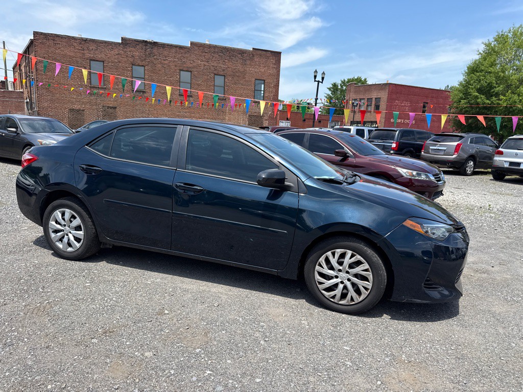 2018 Toyota Corolla Image 5