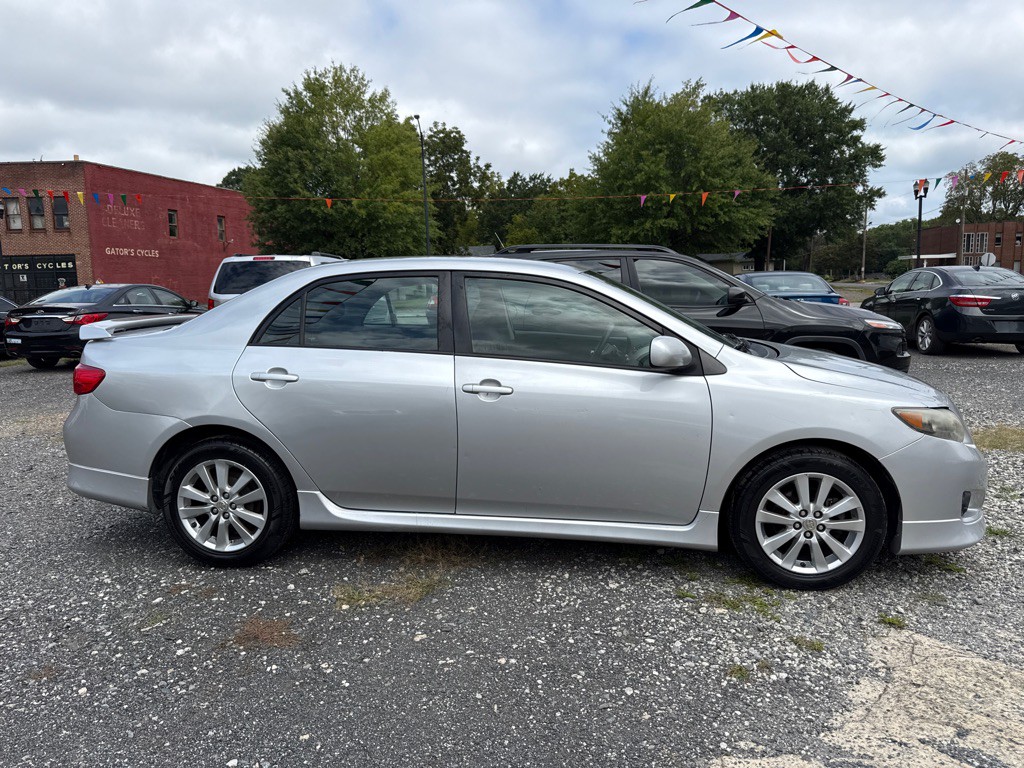 2010 Toyota Corolla Image 4