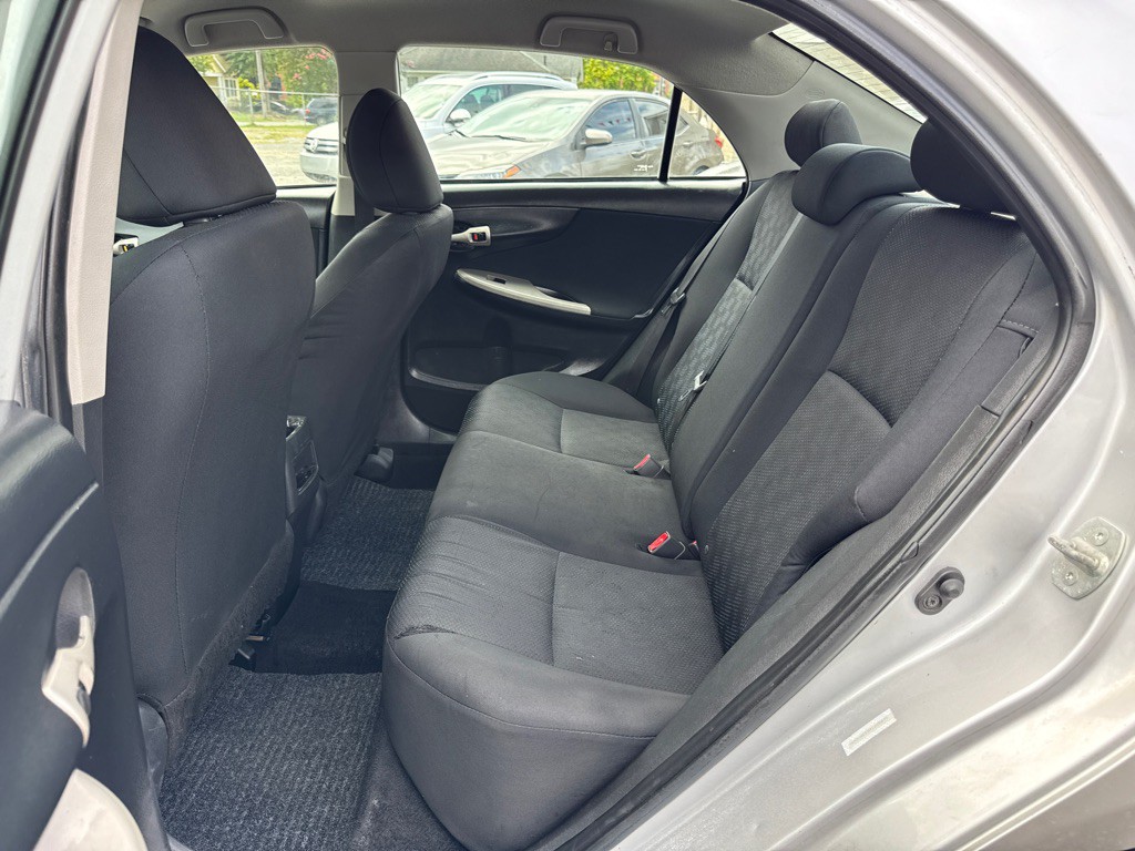 2010 Toyota Corolla Image 9