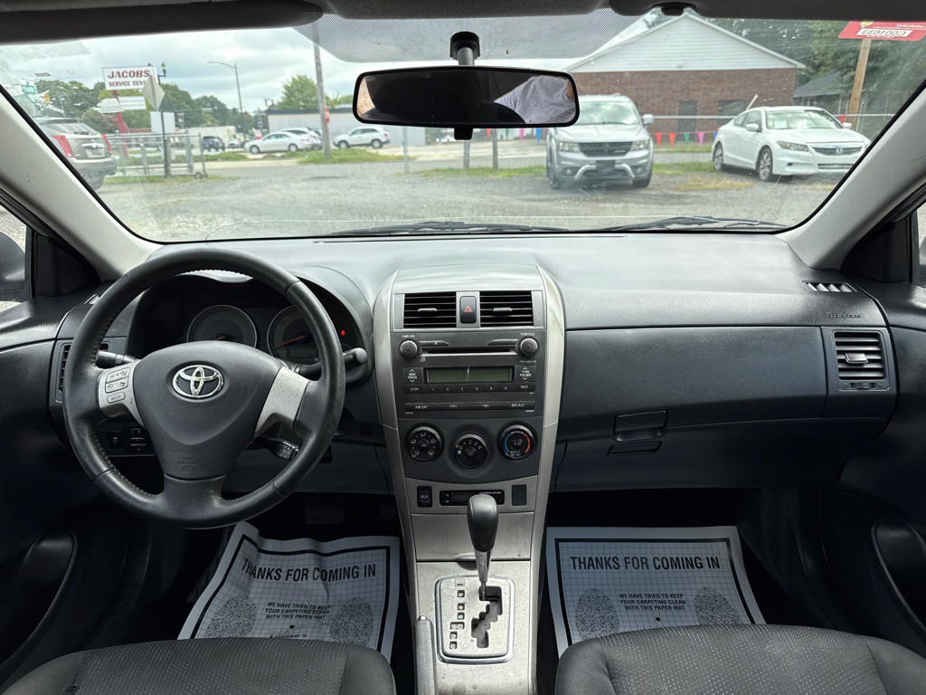 2010 Toyota Corolla Image 10