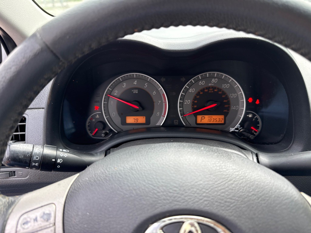 2010 Toyota Corolla Image 13