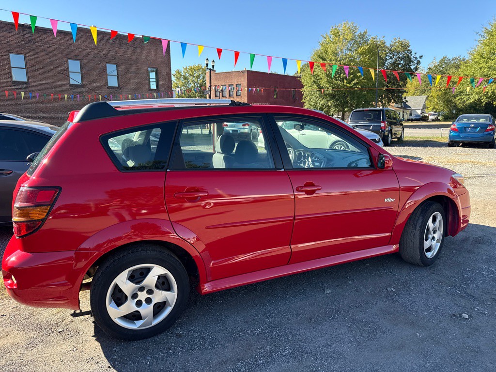 2006 Pontiac Vibe Image 6