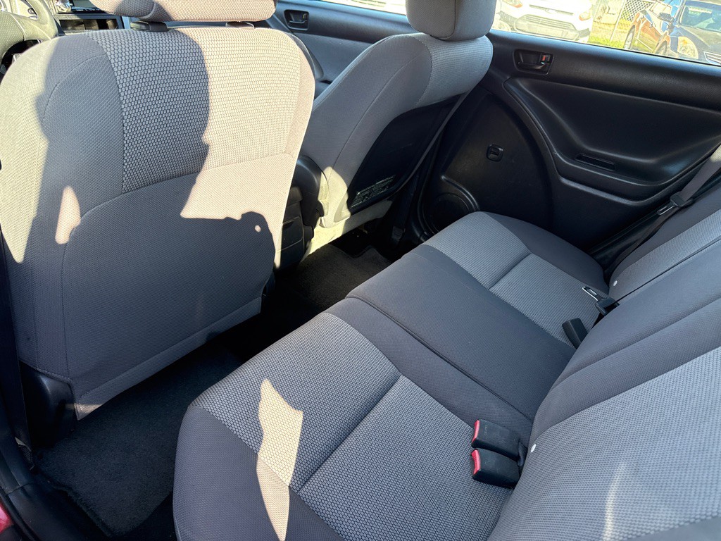 2006 Pontiac Vibe Image 11
